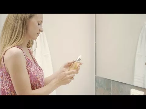 Video om Free Oil Cleansing Oil & Maske, 100 ml